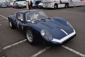 1964 Tojeiro Ford GT - there's a 4.7 Ford V8 hidden somewhere in this lovely little car!