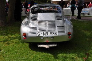 Count the louvres on the Porsche 356 Abarth!