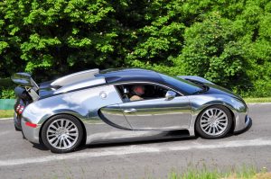 Bugatti Veyron on the Prescott Semi-Circle